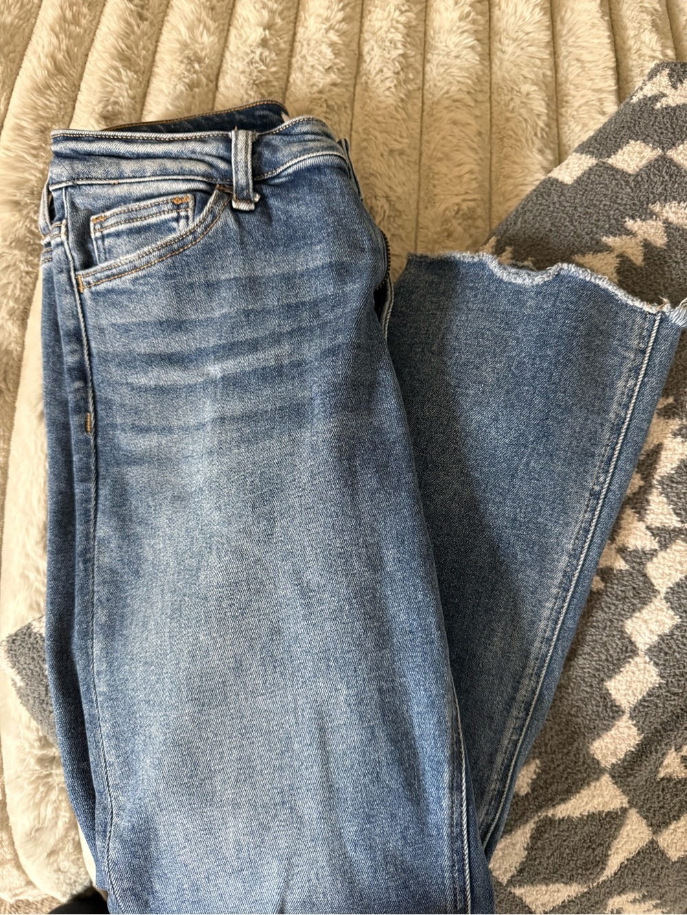 Women's Jeans in Medium Blue